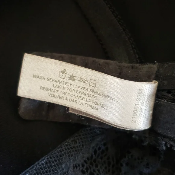 Victoria's Secret Pink and Black Lace Demi Bra - Picture 6 of 9